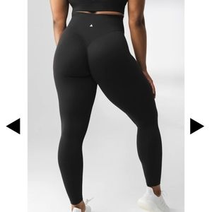 Balance Vitality the Cloud Pant Silver Balance Logo